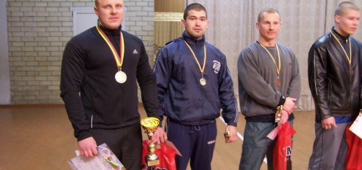 Štangos spaudimo varžybos Šakiuose 2006 m.